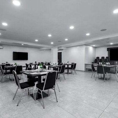 Bkt Cribs - Apartments & Suites Abuja Buitenkant foto