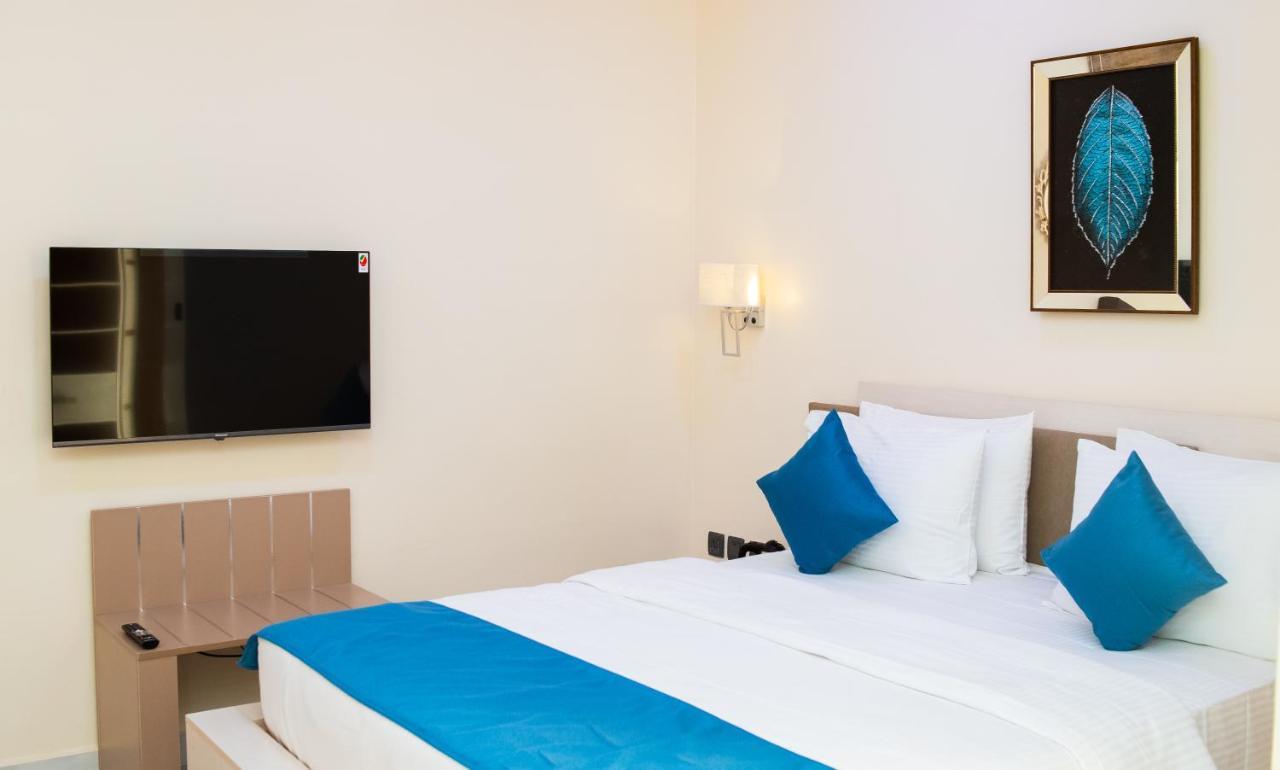 Bkt Cribs - Apartments & Suites Abuja Buitenkant foto