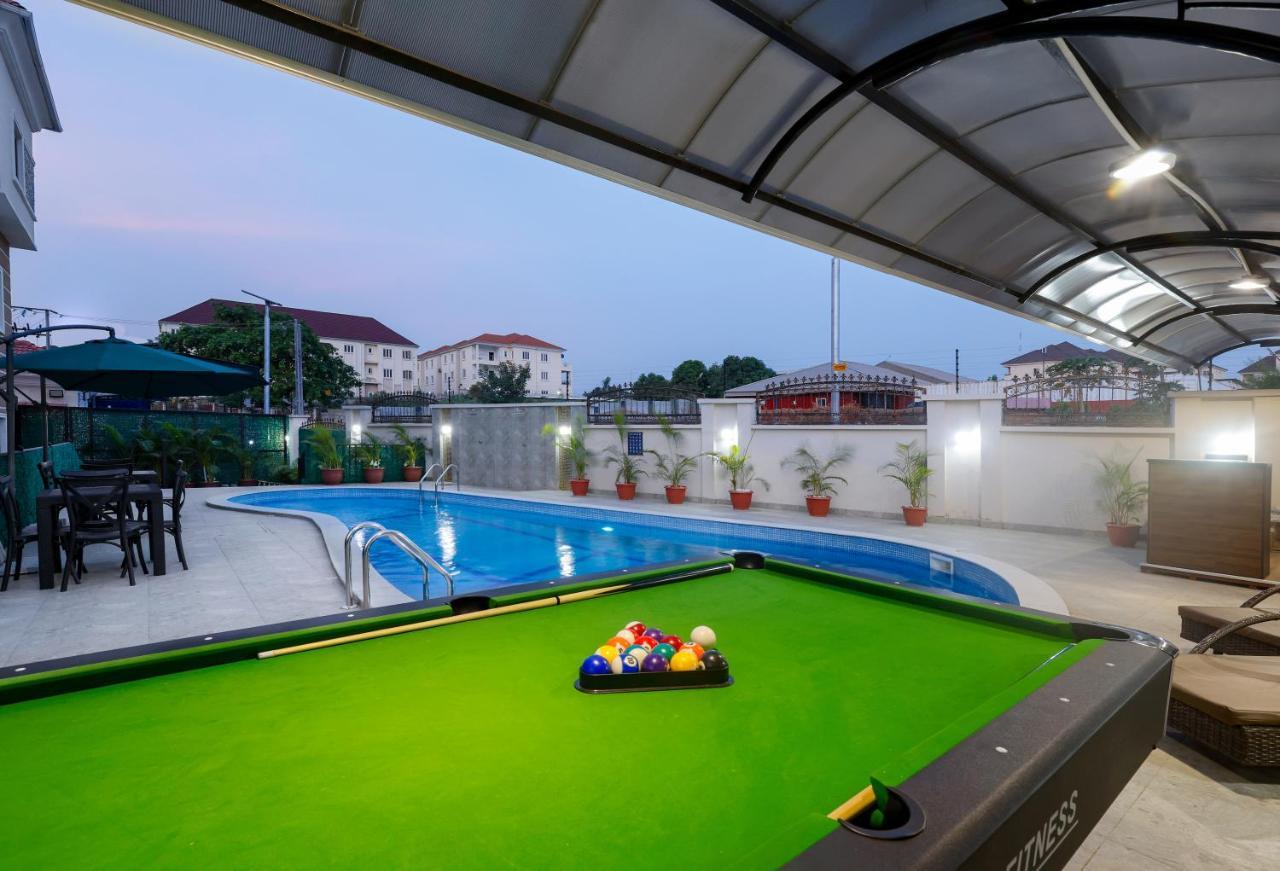 Bkt Cribs - Apartments & Suites Abuja Buitenkant foto