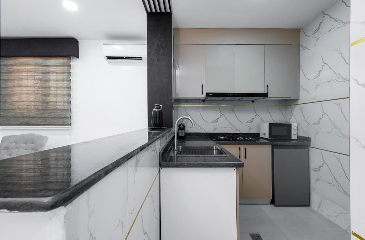 Bkt Cribs - Apartments & Suites Abuja Buitenkant foto